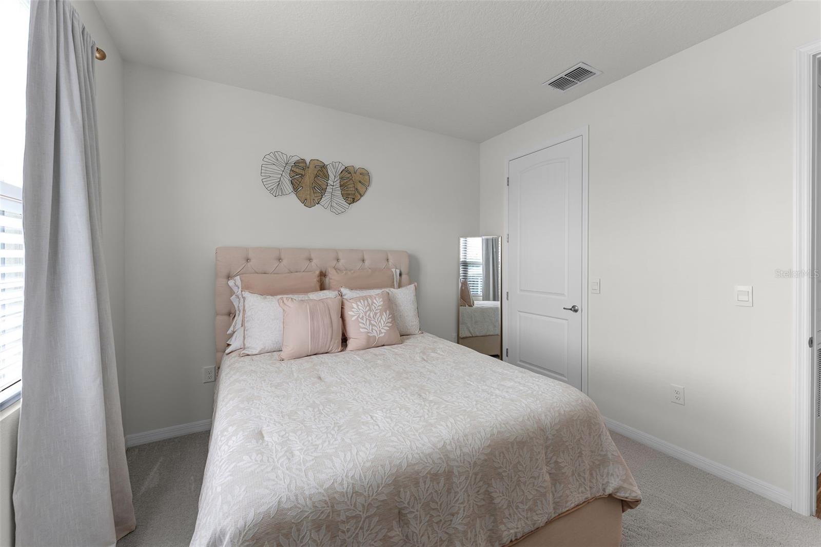 Image 15 of 38 For 1404 Hopedale Place