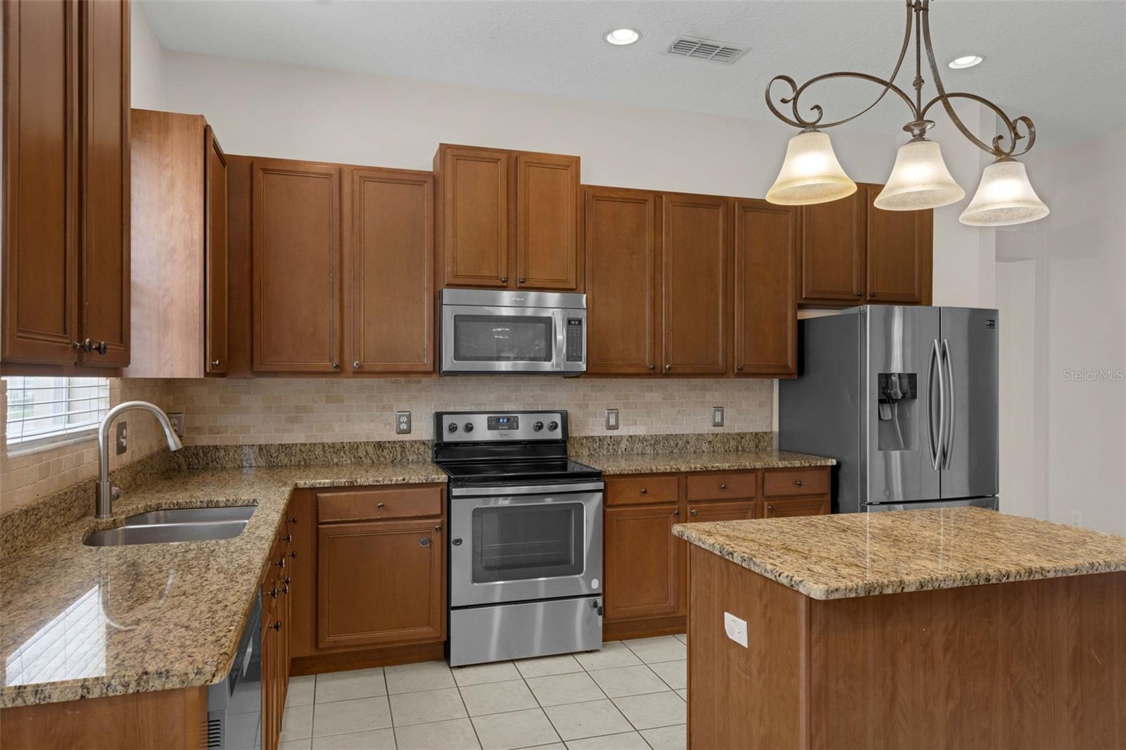 Image 5 of 44 For 2534 Double Tree Place