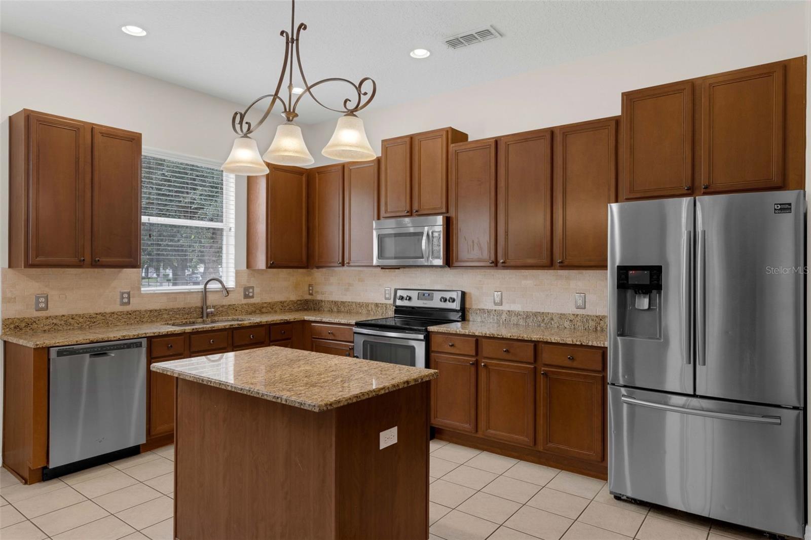 Image 6 of 44 For 2534 Double Tree Place