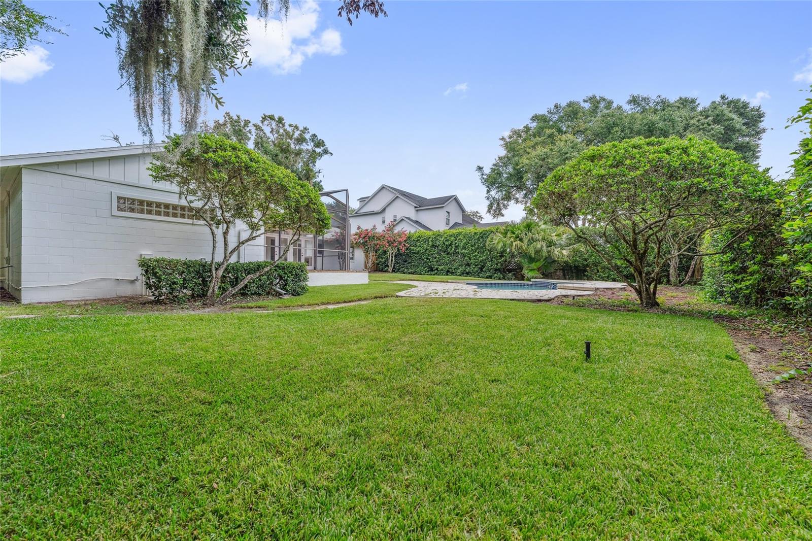 Image 35 of 45 For 1500 Mizell Avenue