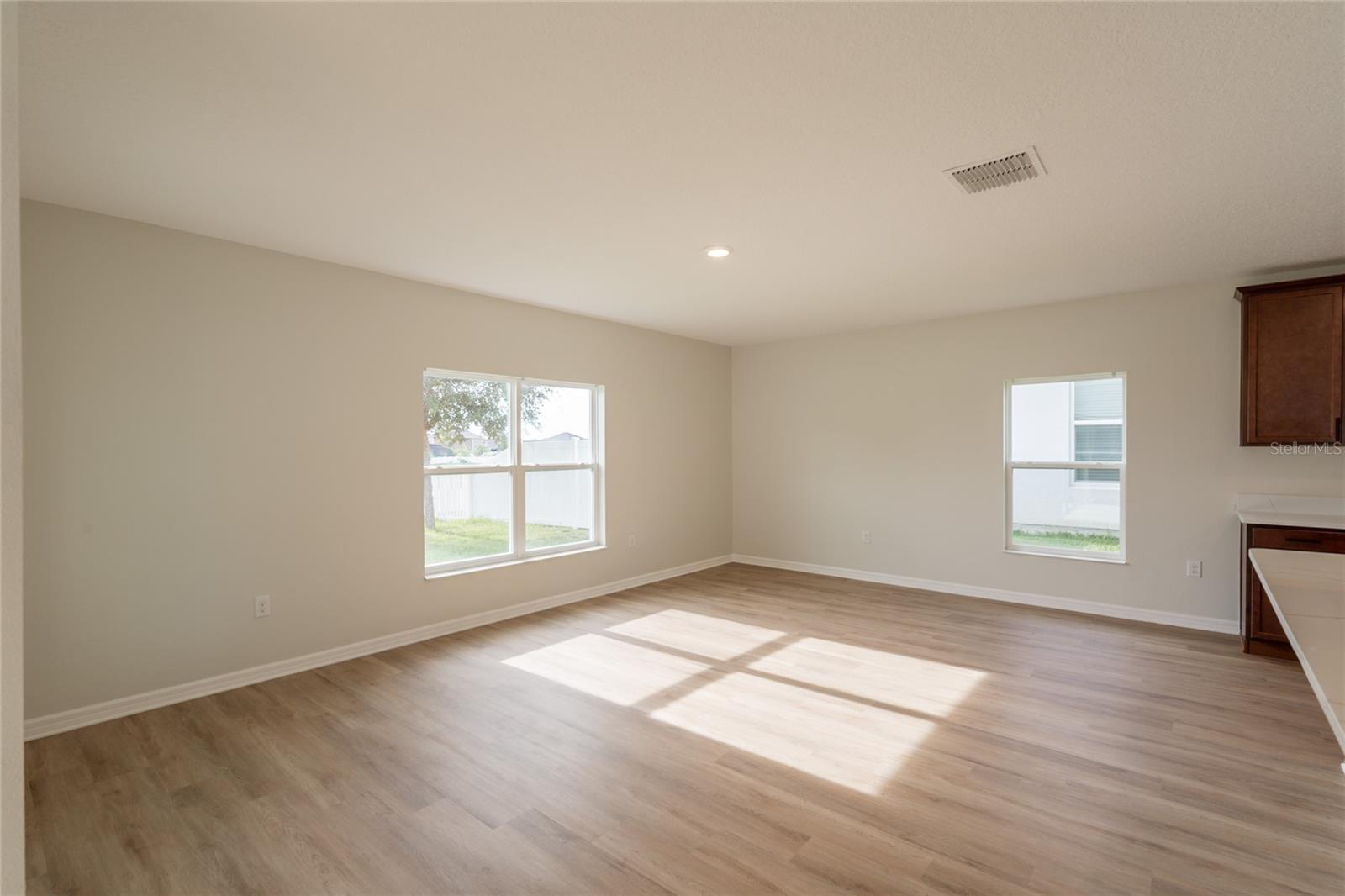 Image 10 of 36 For 3840 Fescue Street