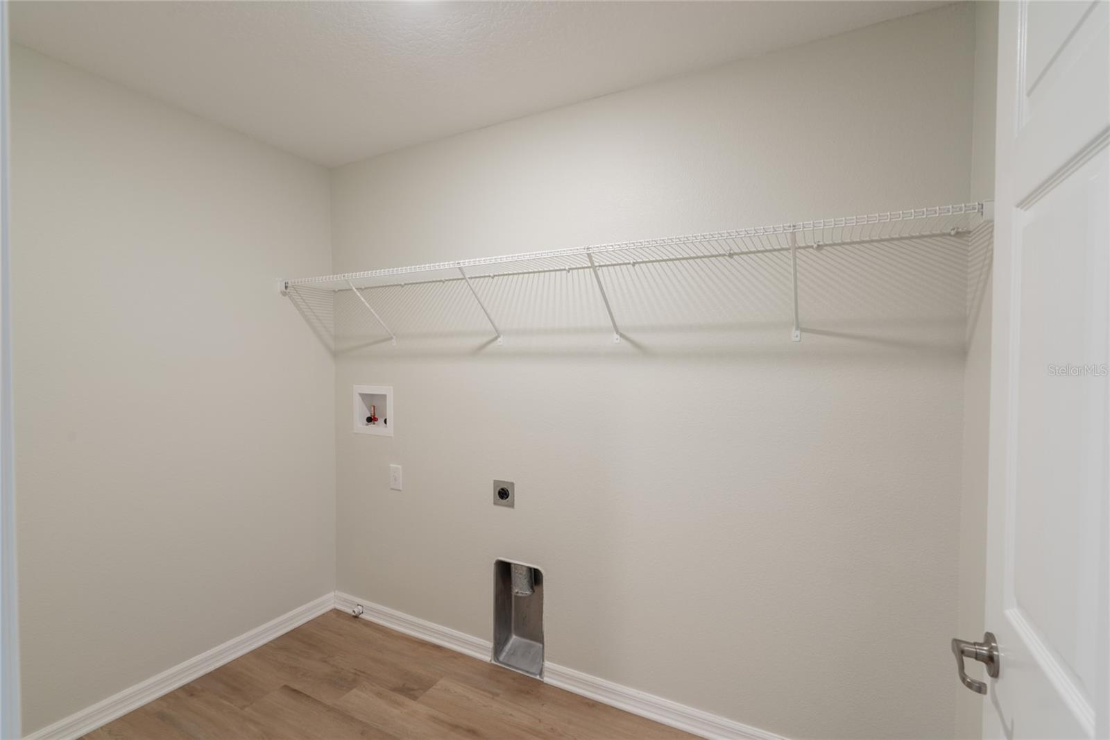 Image 23 of 36 For 3840 Fescue Street