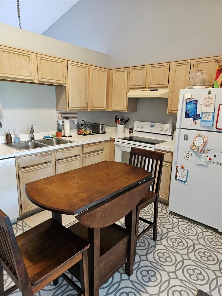 Image 4 of 11 For 1098 Sugarberry Trail
