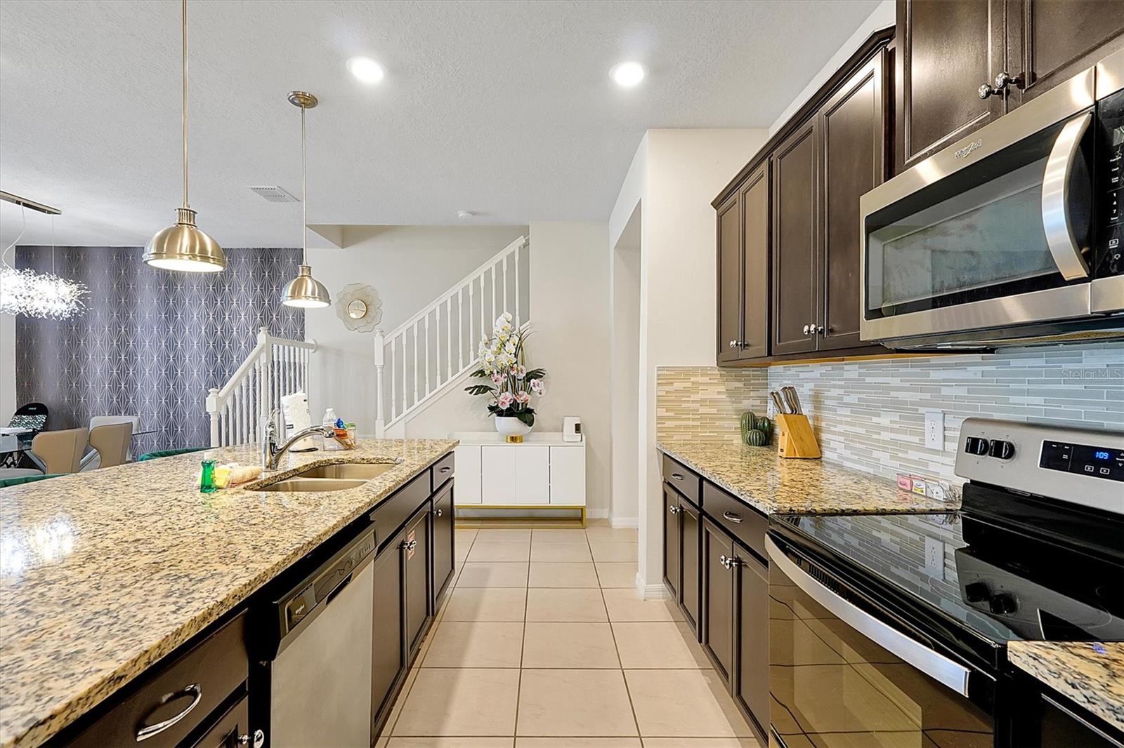 Image 10 of 71 For 927 Paradise Drive