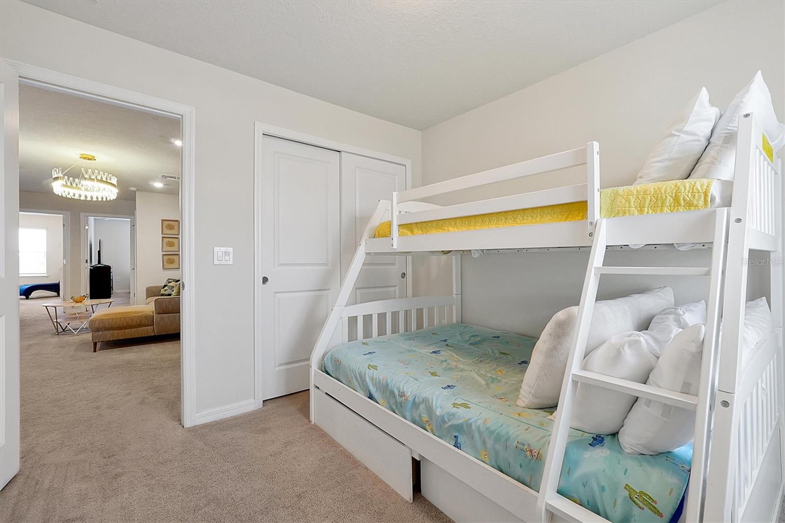 Image 41 of 71 For 927 Paradise Drive