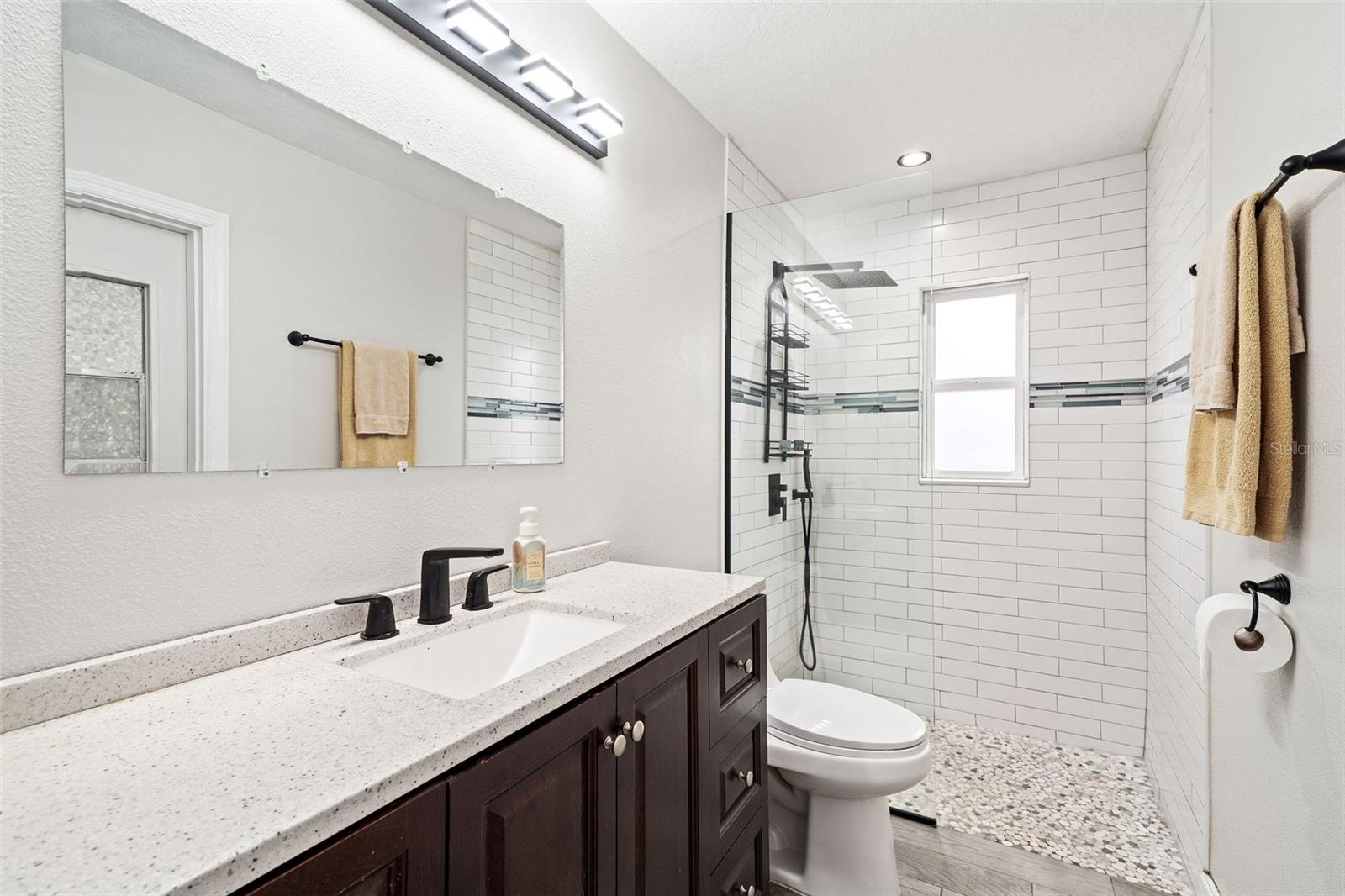 Image 15 of 42 For 102 Aimee Place