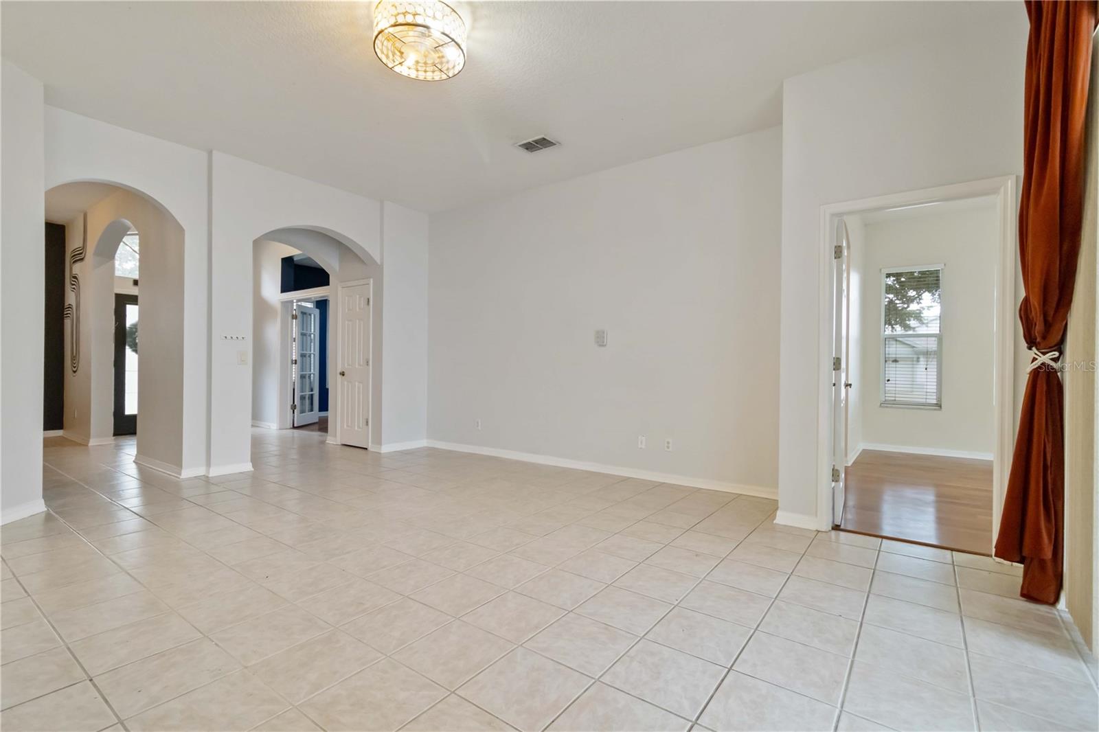 Image 14 of 48 For 18102 Pheasant Walk Drive