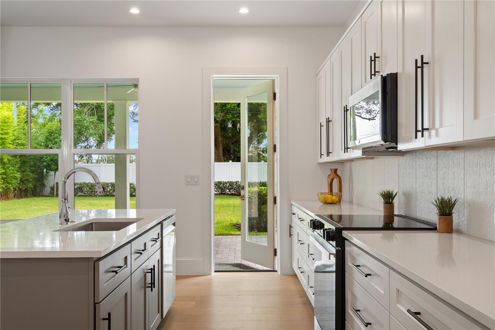 Image 19 of 45 For 1840 Biscayne Drive