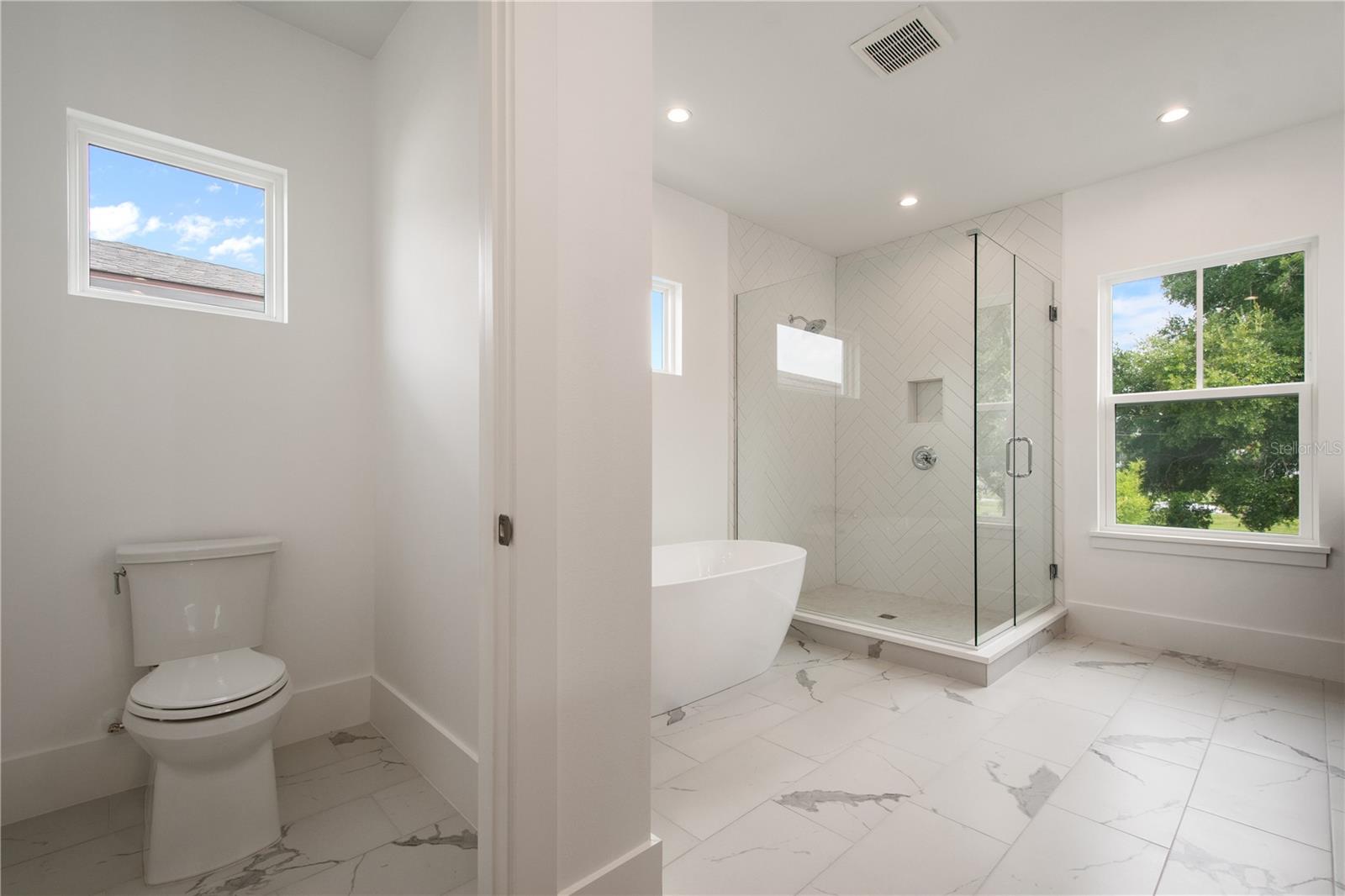 Image 26 of 45 For 1840 Biscayne Drive