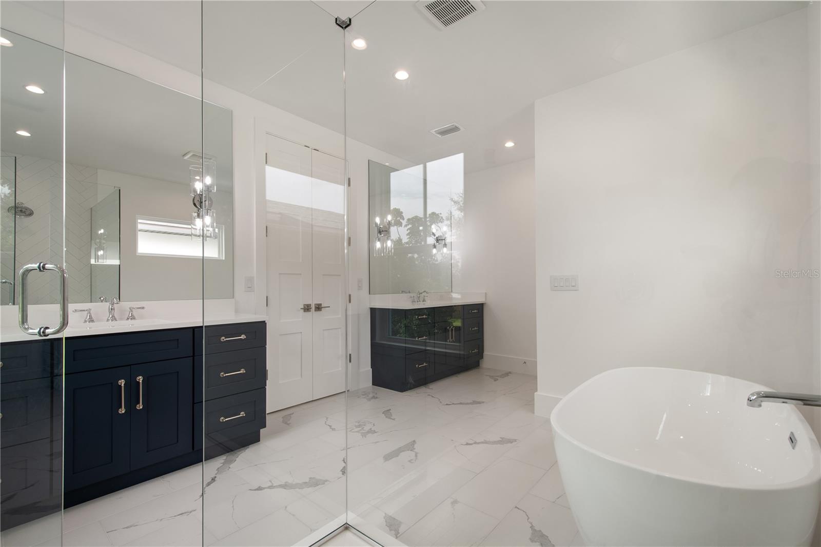 Image 28 of 45 For 1840 Biscayne Drive