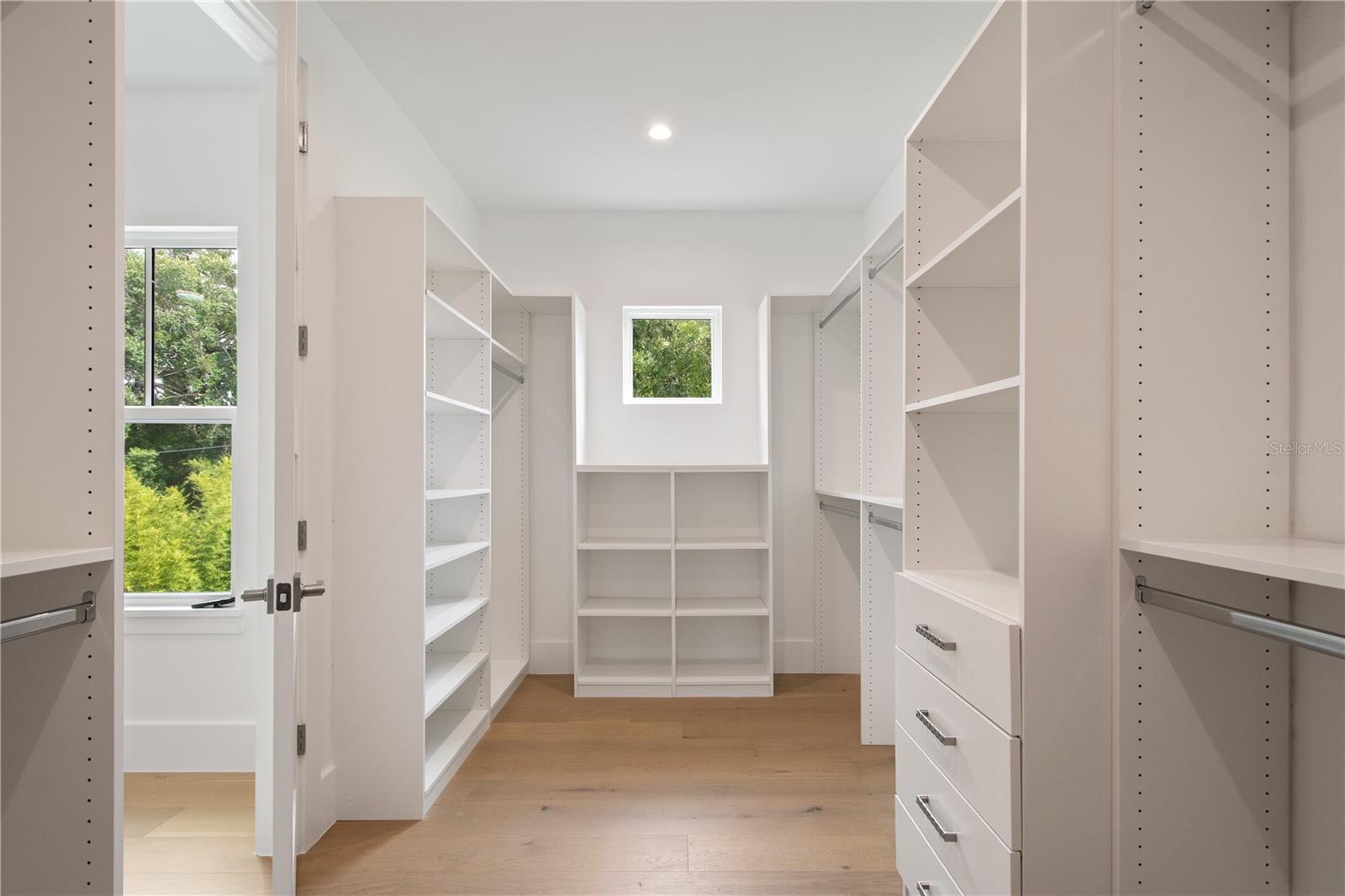 Image 31 of 45 For 1840 Biscayne Drive