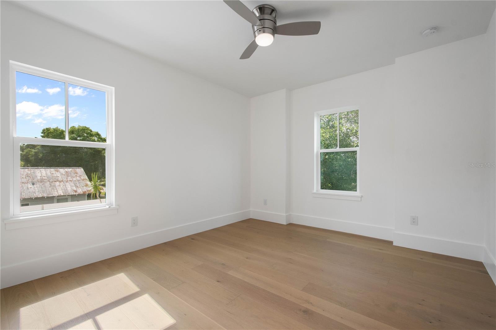 Image 39 of 45 For 1840 Biscayne Drive