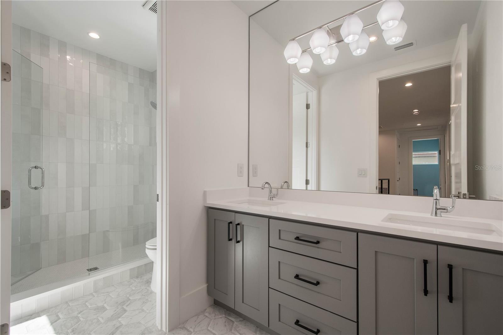 Image 41 of 45 For 1840 Biscayne Drive