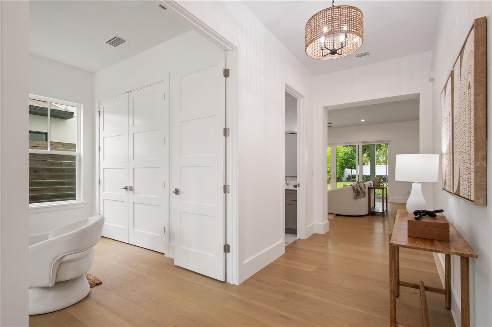 Image 5 of 45 For 1840 Biscayne Drive