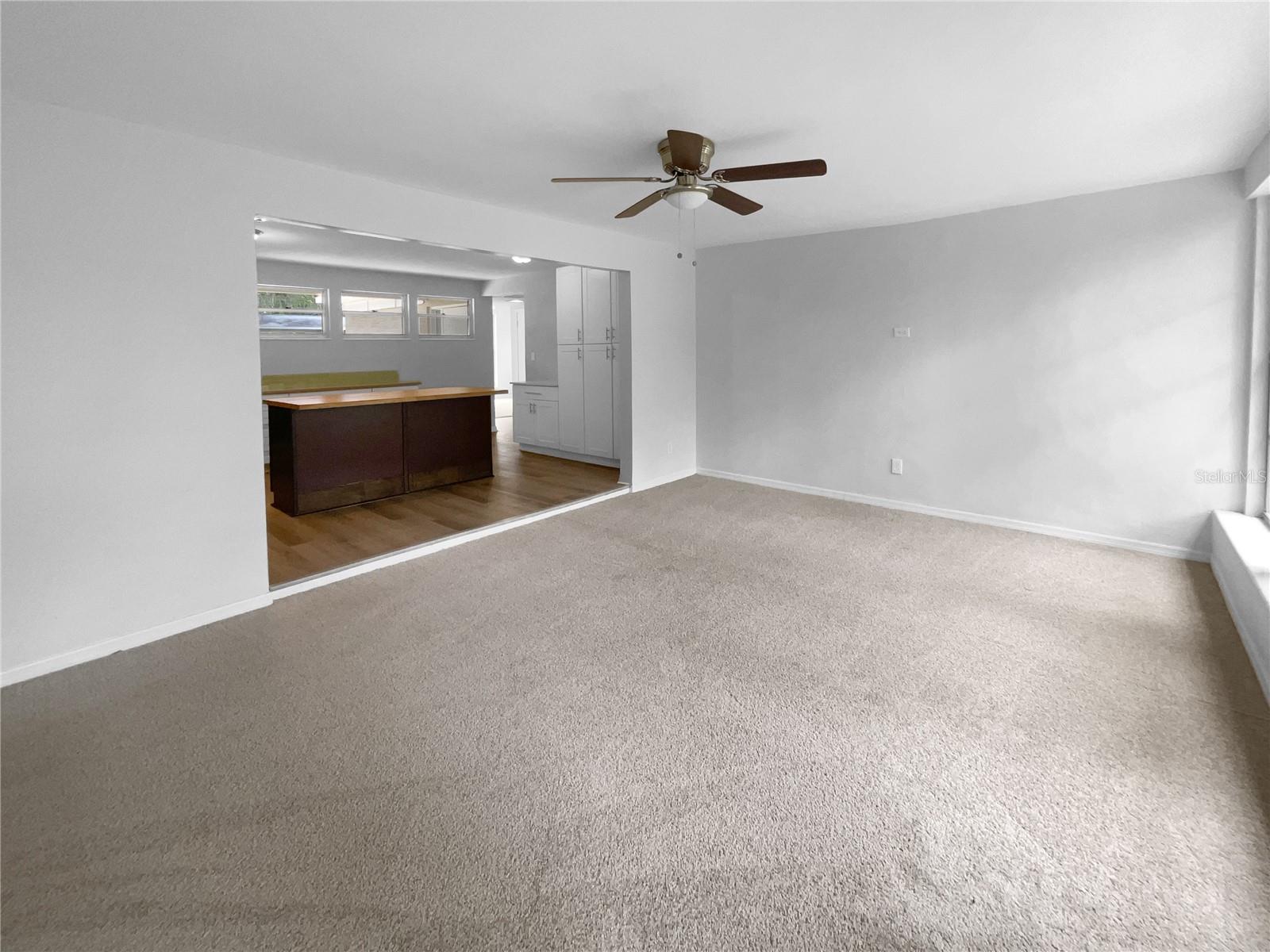 Image 16 of 23 For 425 Riverhills Drive