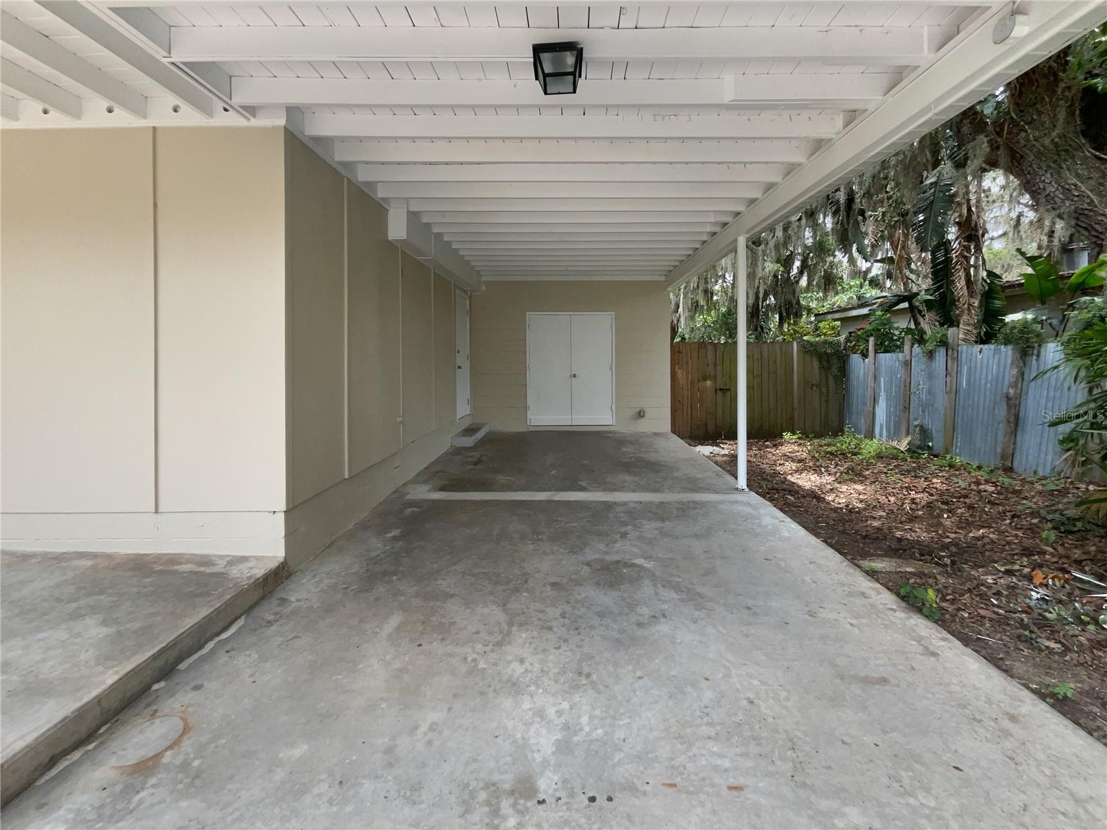 Image 22 of 23 For 425 Riverhills Drive