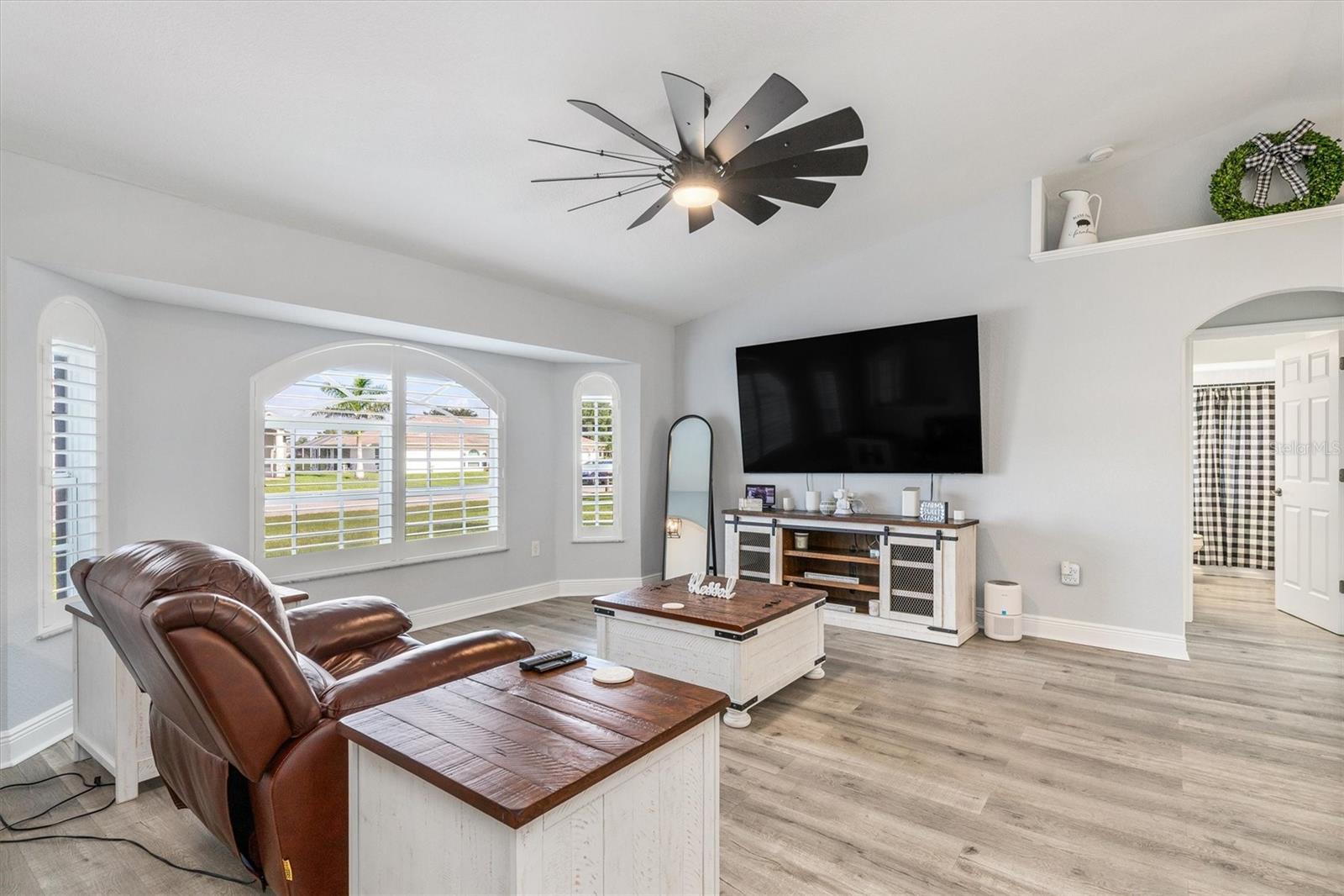 Image 4 of 58 For 198 Porto Velho Street