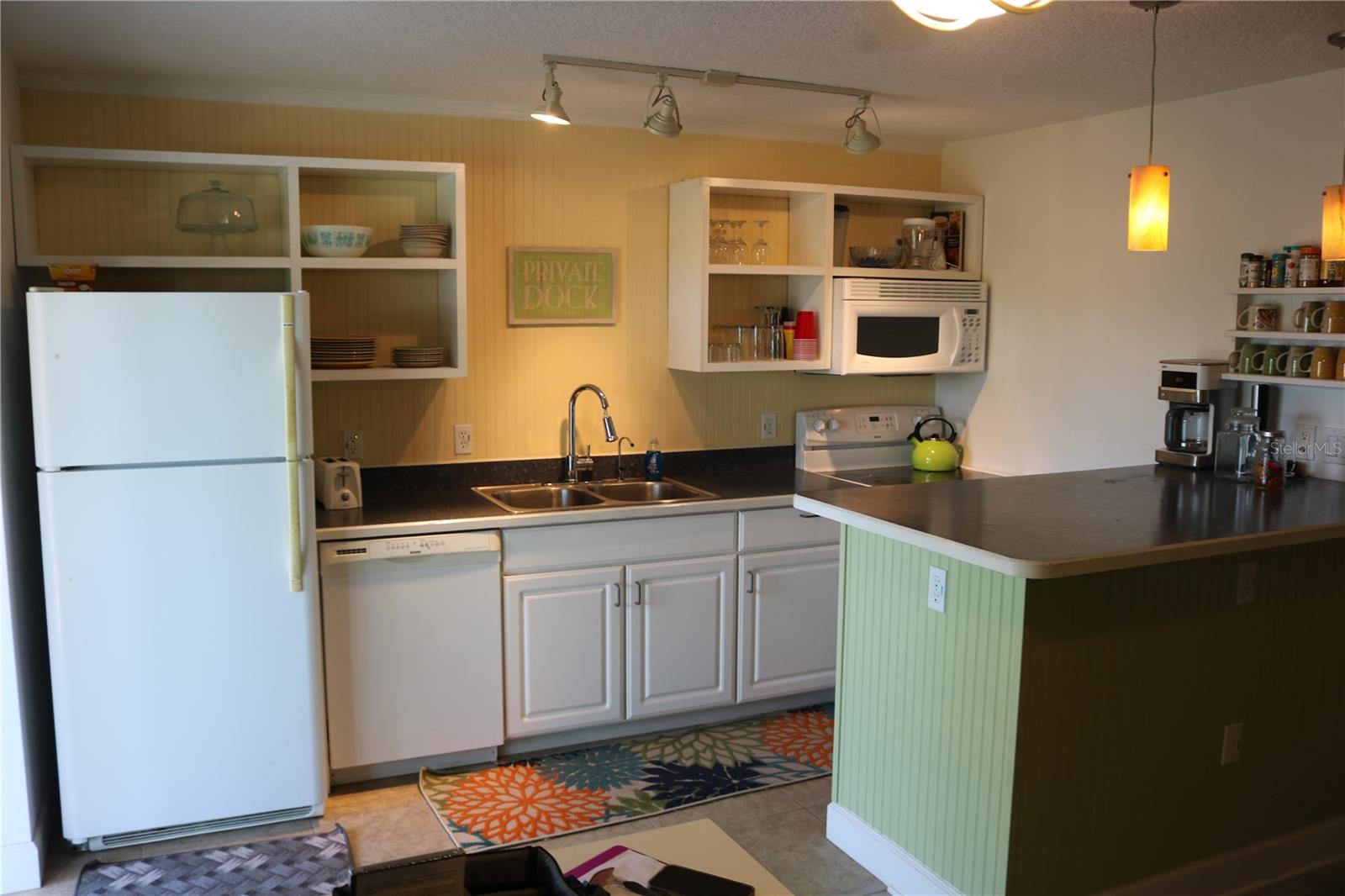 Image 18 of 33 For 686 Atlantic Avenue 1-8