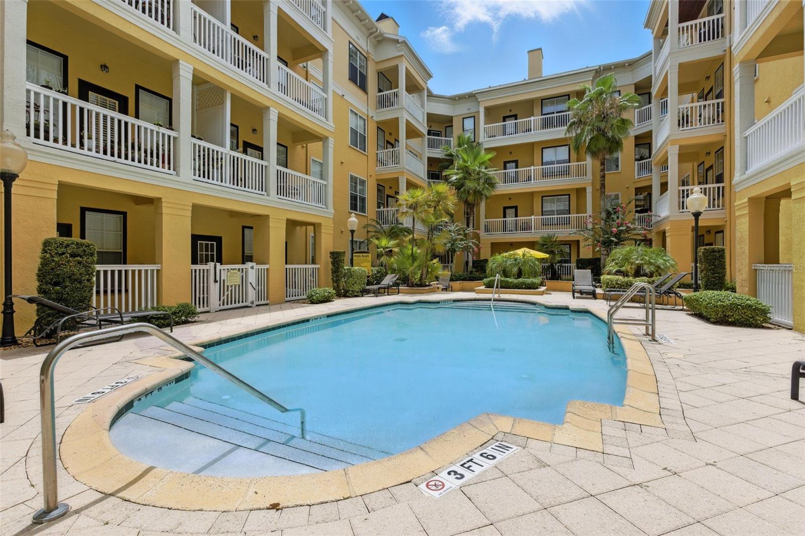 Image 27 of 39 For 860 Orange Avenue 177