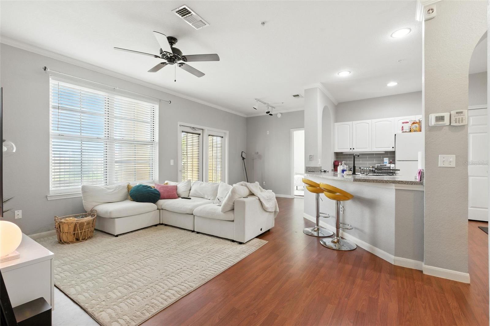 Image 4 of 39 For 860 Orange Avenue 177