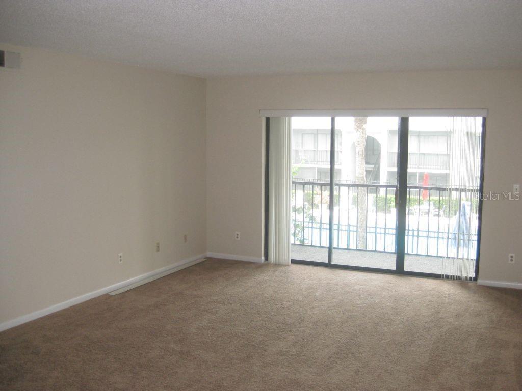 Image 2 of 13 For 1627 Pine Ridge Circle 1627