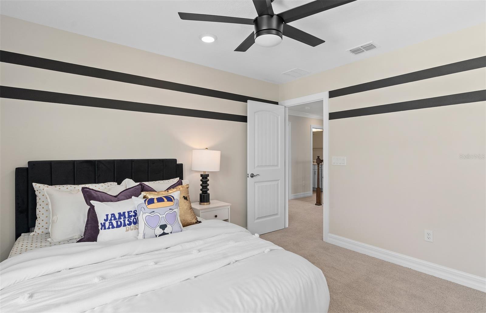Image 36 of 42 For 5630 Flame Vine Way