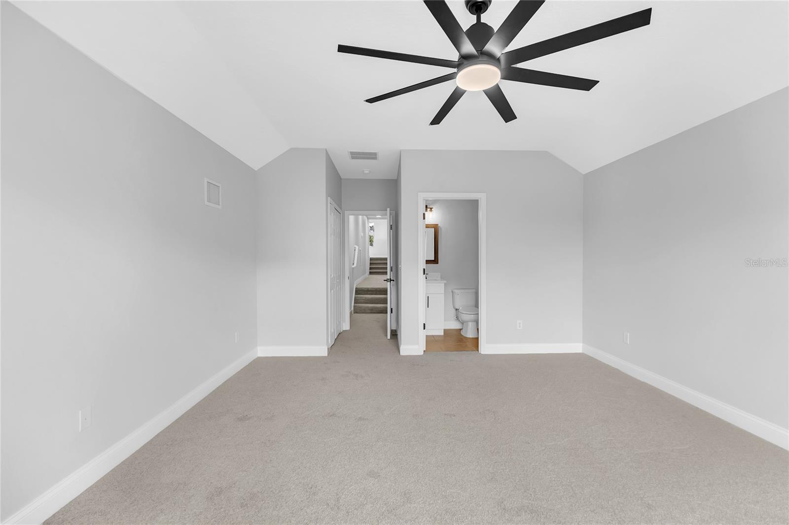 Image 33 of 44 For 102 Evans Drive