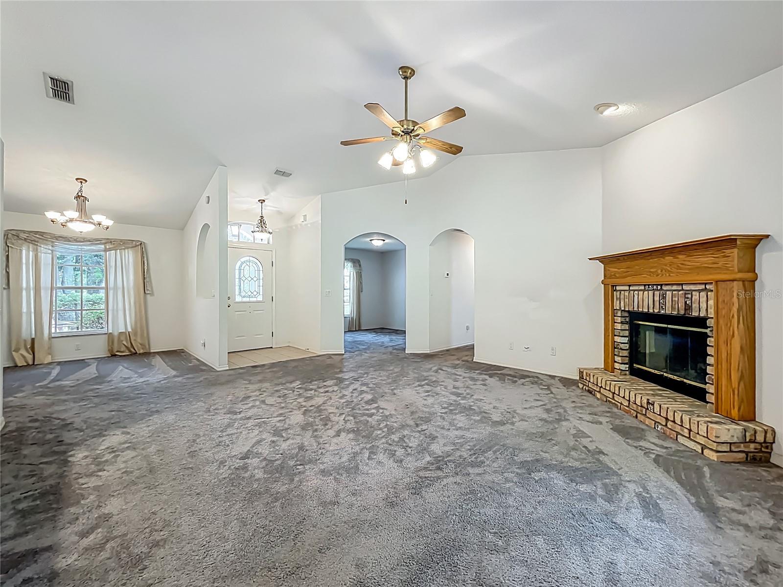 Image 14 of 50 For 16634 Pine Timber Avenue