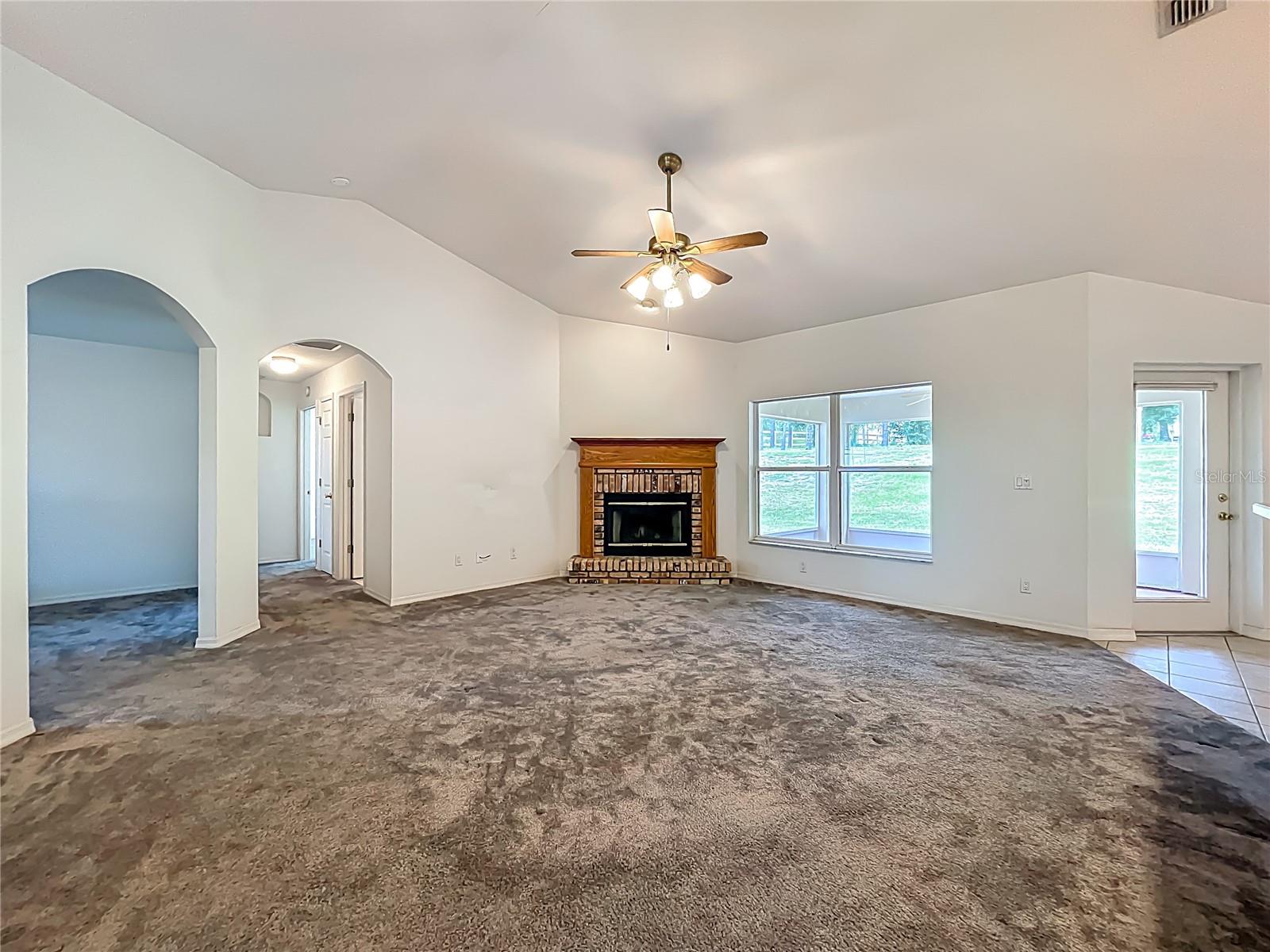 Image 15 of 50 For 16634 Pine Timber Avenue