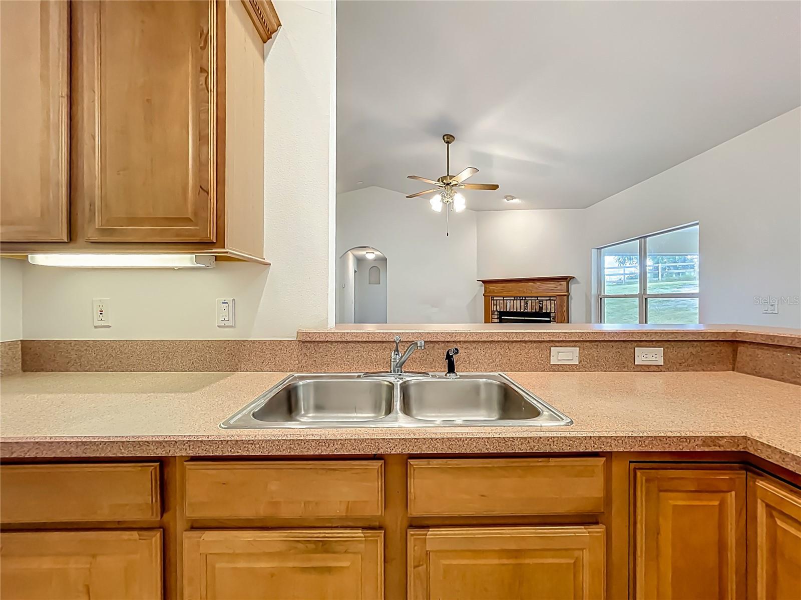 Image 20 of 50 For 16634 Pine Timber Avenue