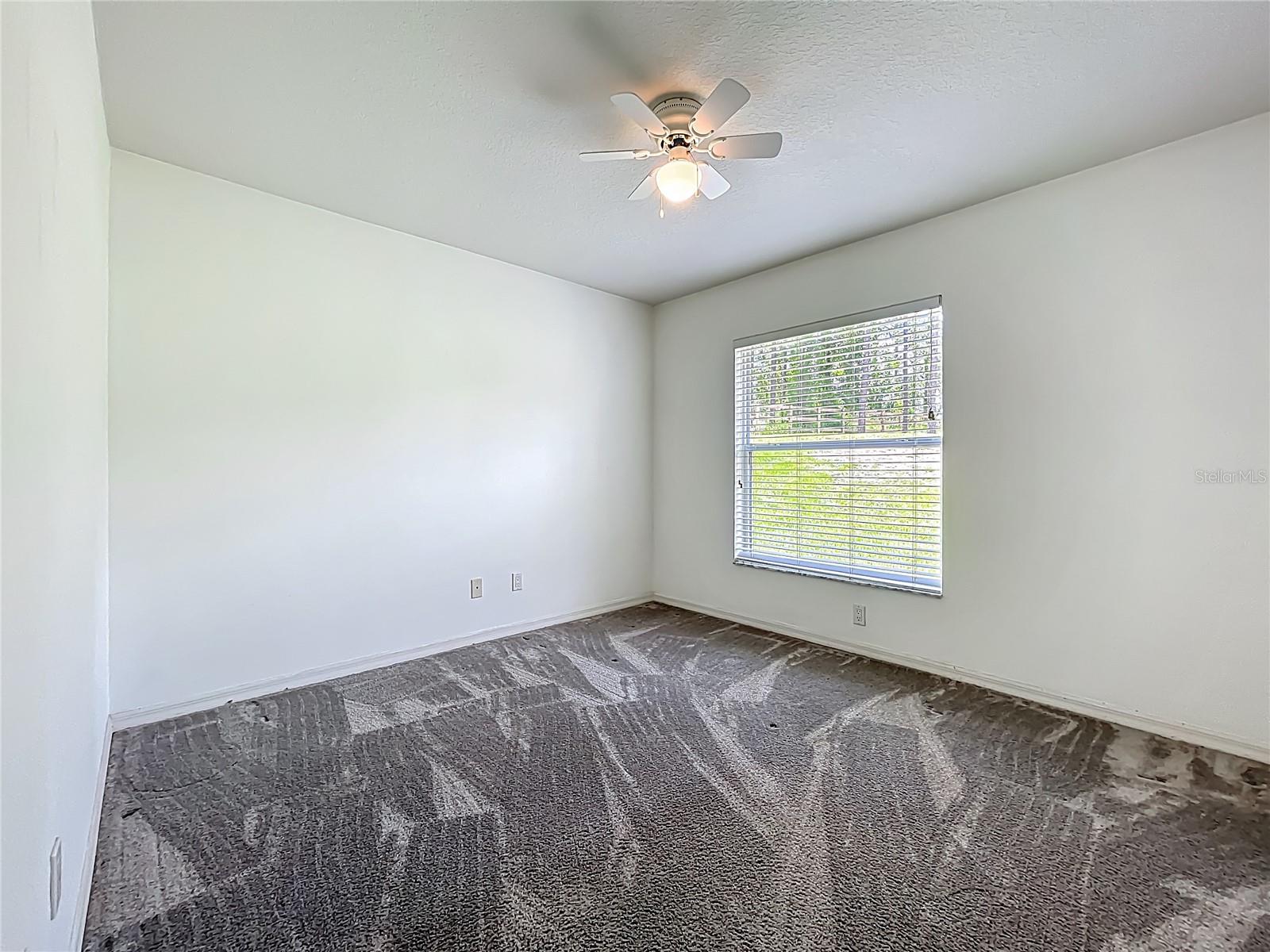 Image 31 of 50 For 16634 Pine Timber Avenue