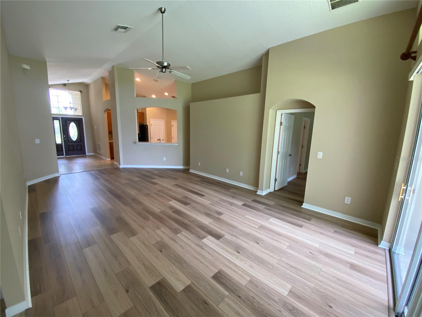 Image 8 of 20 For 14921 Braywood Trail