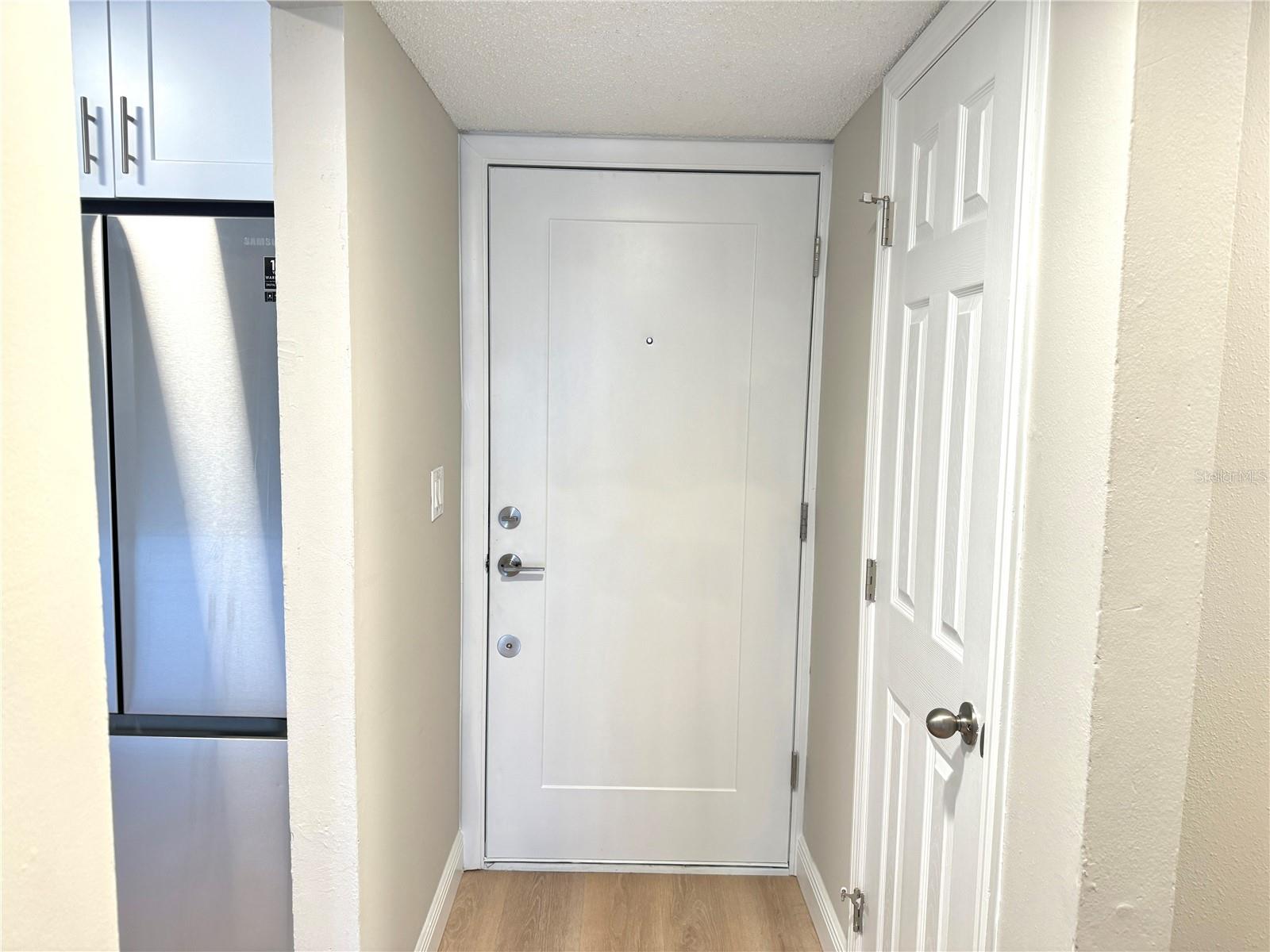 Image 16 of 39 For 6054 Amberly Court T21