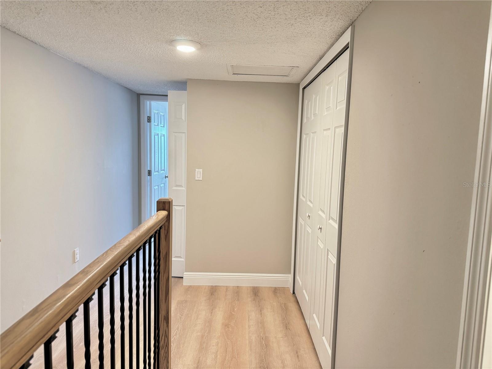Image 29 of 39 For 6054 Amberly Court T21