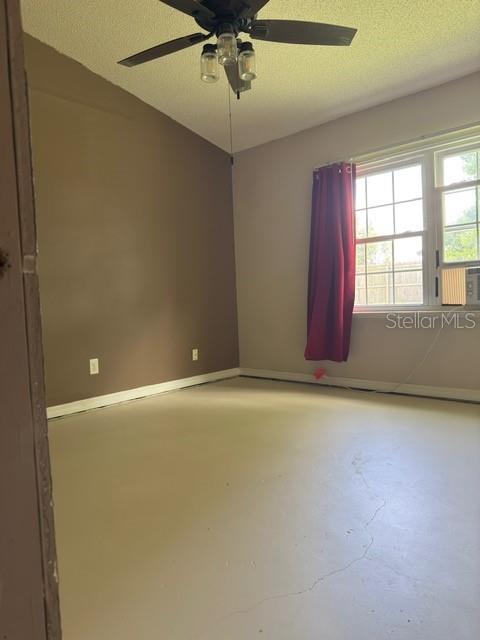 Image 18 of 26 For 2585 Gramercy Drive