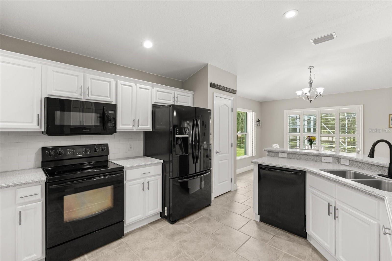 Image 12 of 47 For 12380 97th Avenue