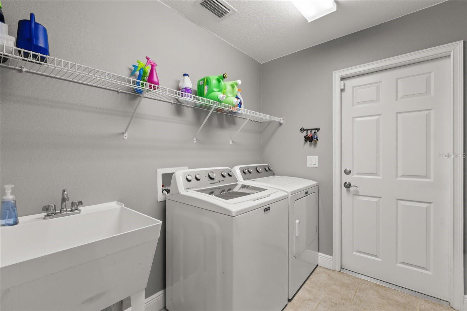 Image 16 of 47 For 12380 97th Avenue