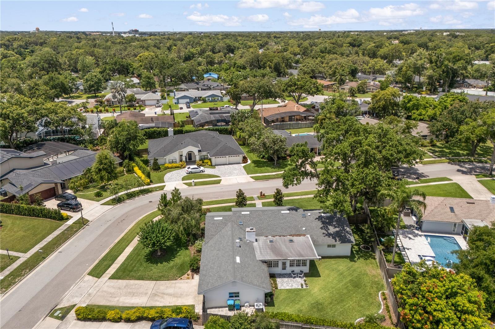 Image 40 of 47 For 125 White Oak Circle