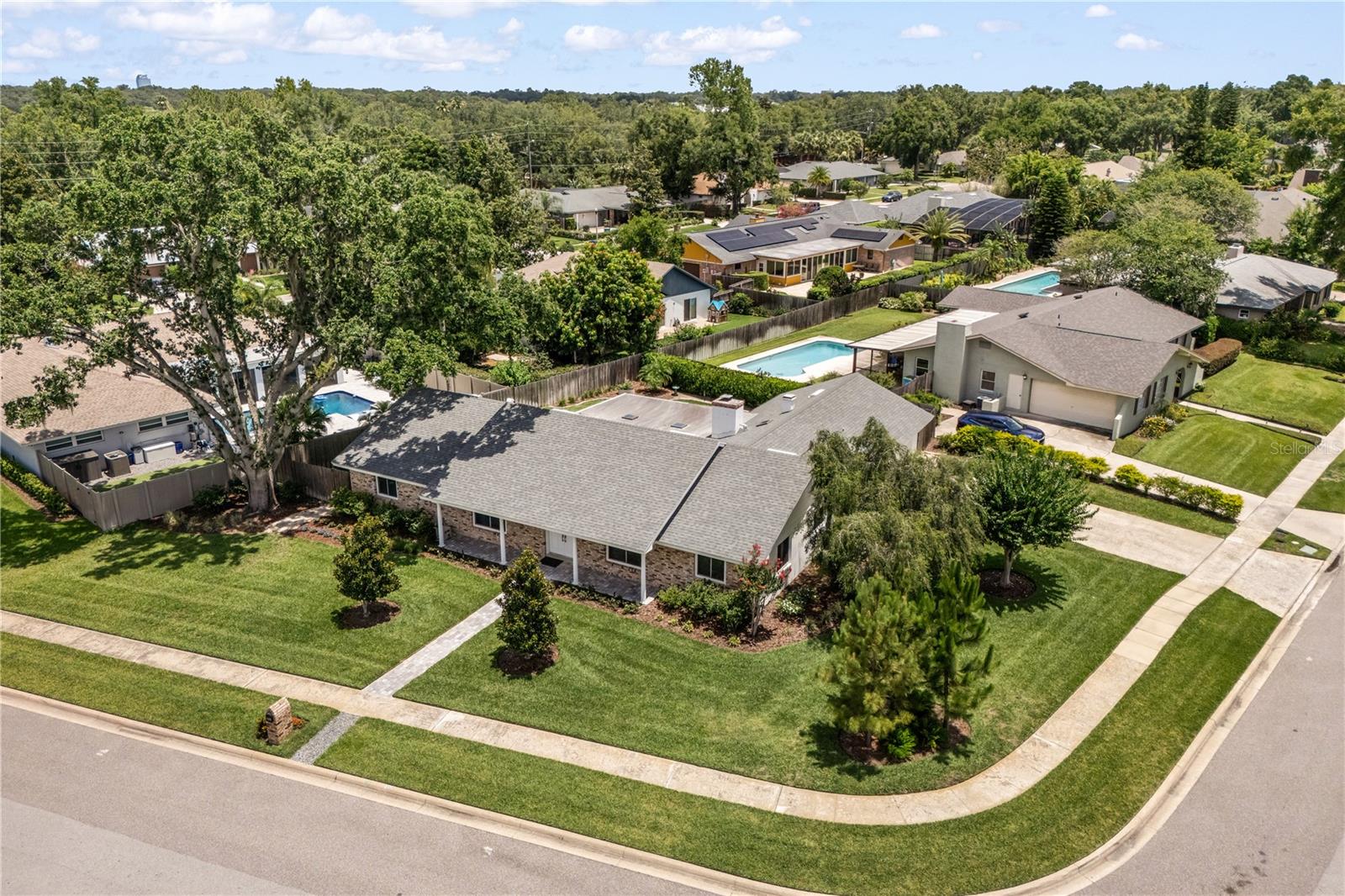 Image 41 of 47 For 125 White Oak Circle