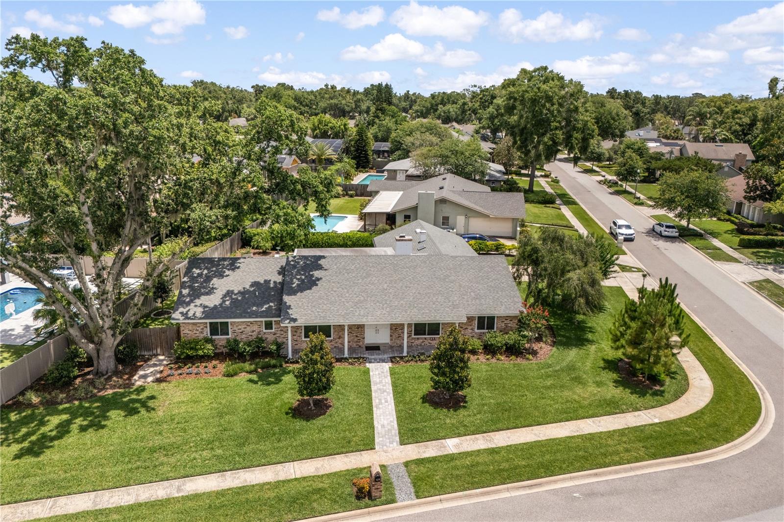 Image 42 of 47 For 125 White Oak Circle
