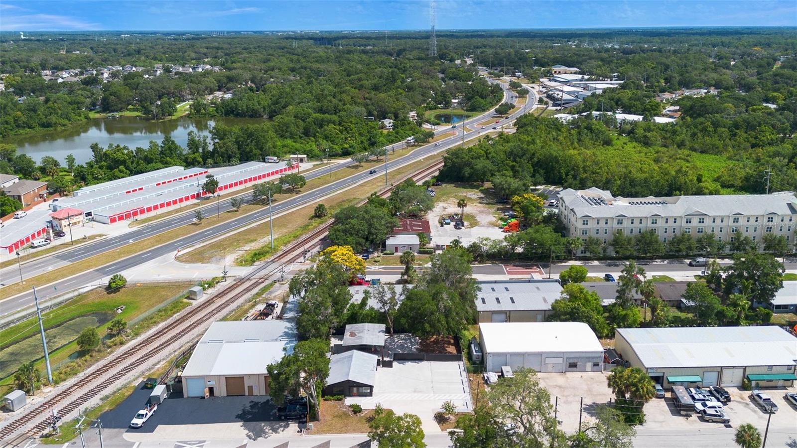 Image 40 of 43 For 209 E Palmetto Ave