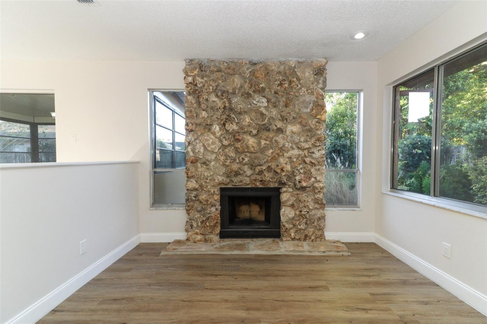 Image 8 of 31 For 666 Sausalito Boulevard