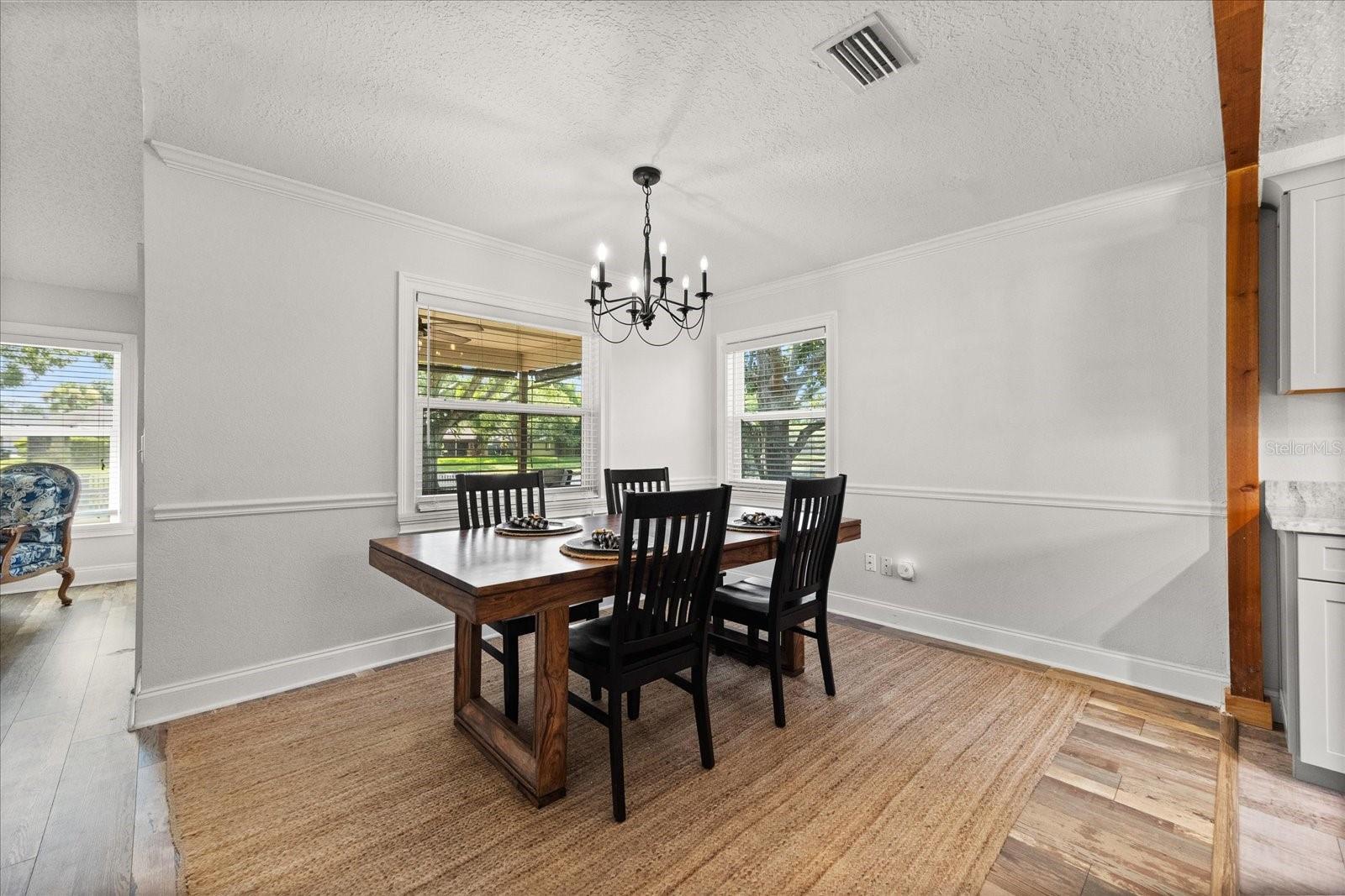 Image 16 of 36 For 1819 Shadyhill Terrace