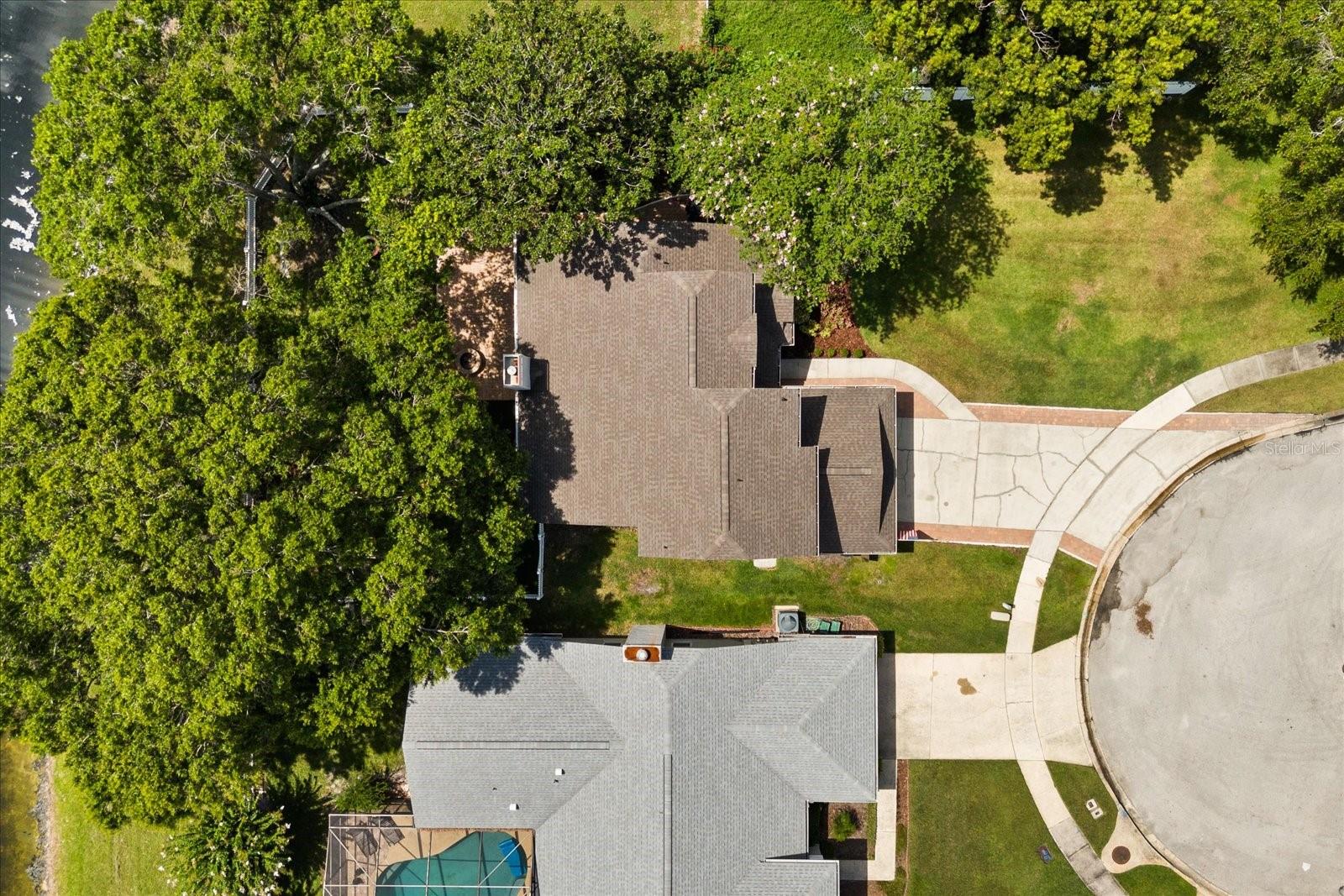 Image 32 of 36 For 1819 Shadyhill Terrace