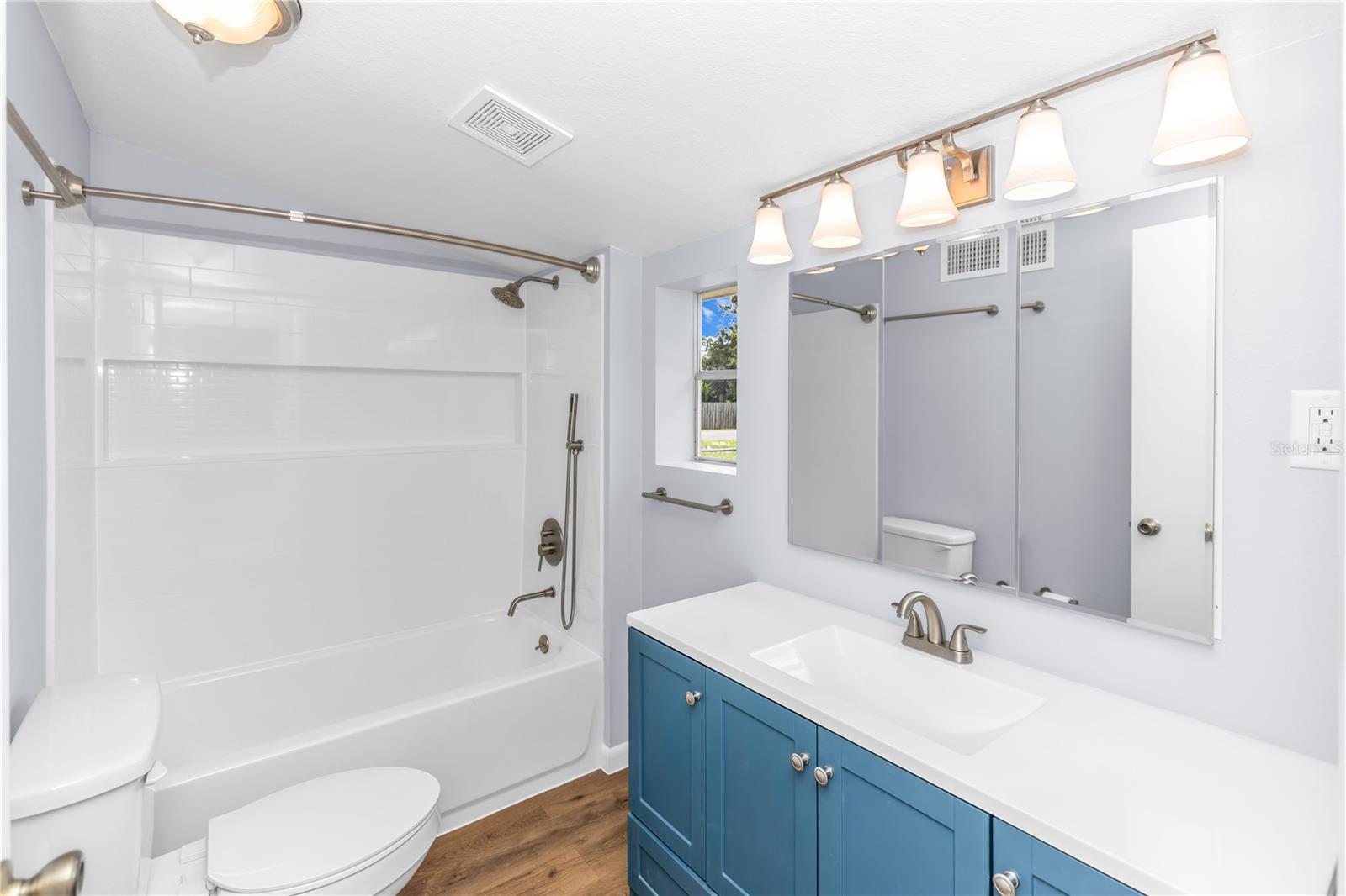 Image 15 of 28 For 19402 5th Street
