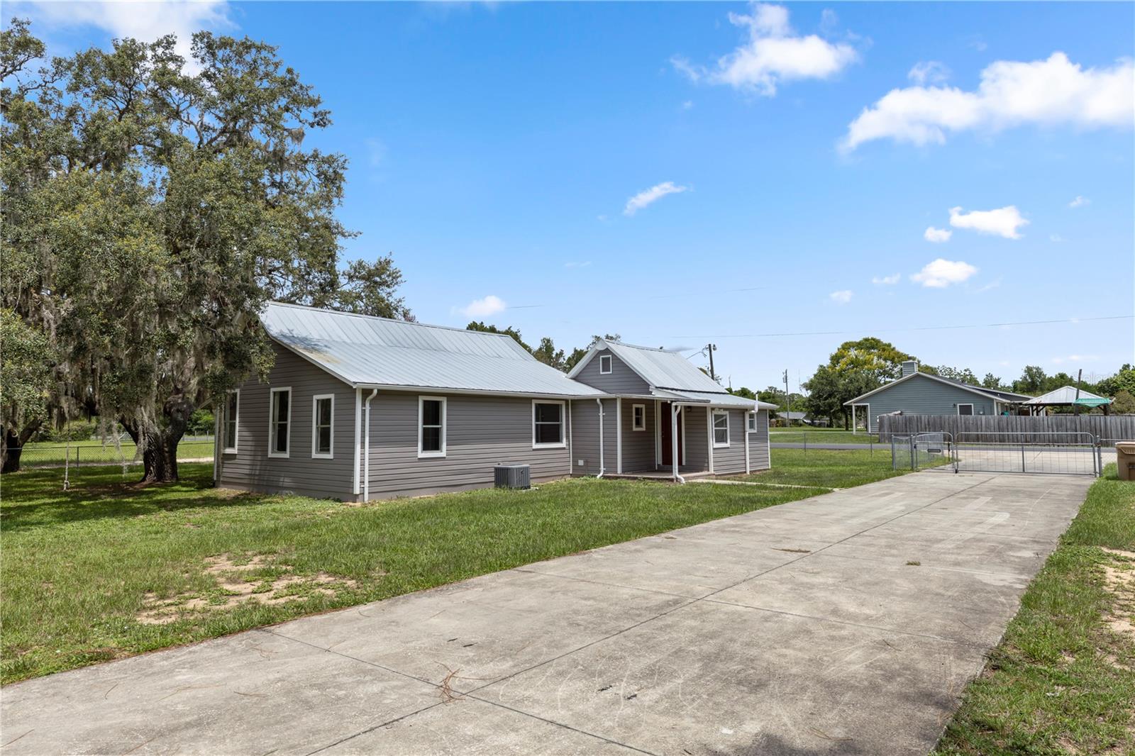Image 26 of 28 For 19402 5th Street