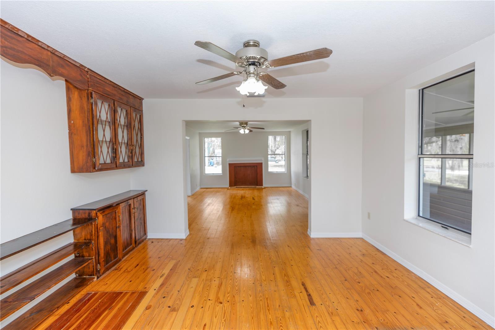 Image 8 of 28 For 19402 5th Street