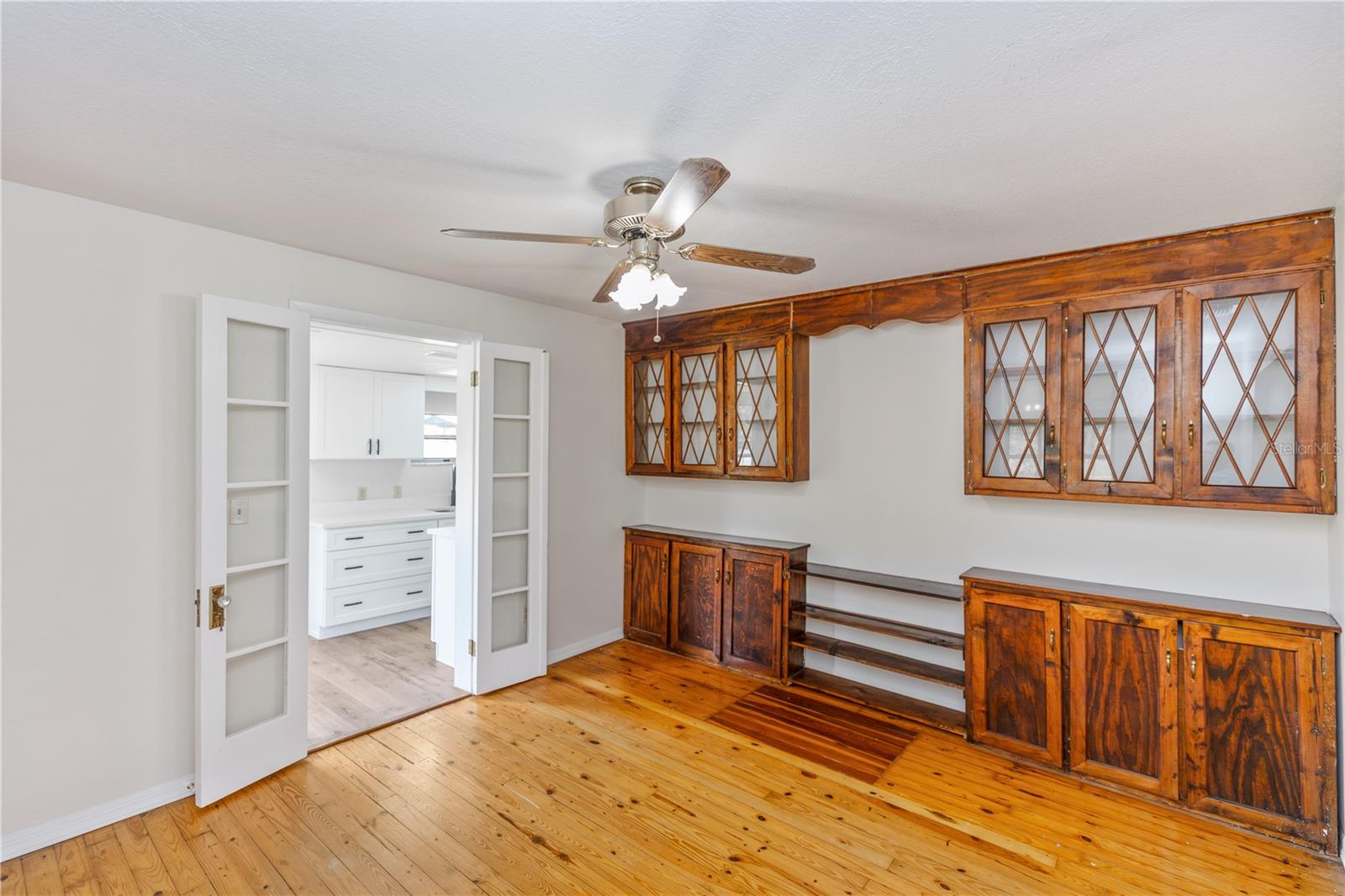 Image 9 of 28 For 19402 5th Street