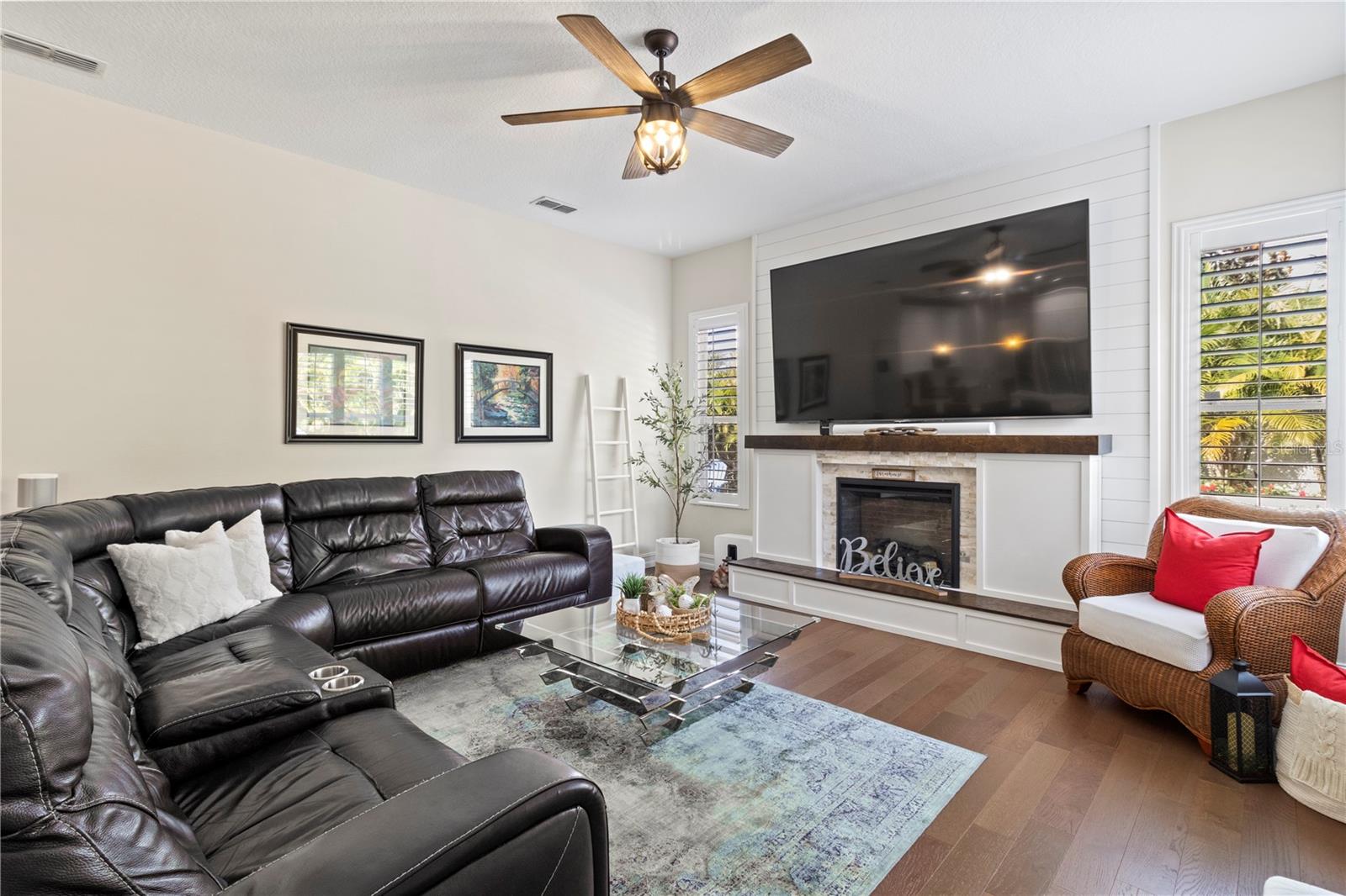 Image 21 of 36 For 11208 Ledgement Lane