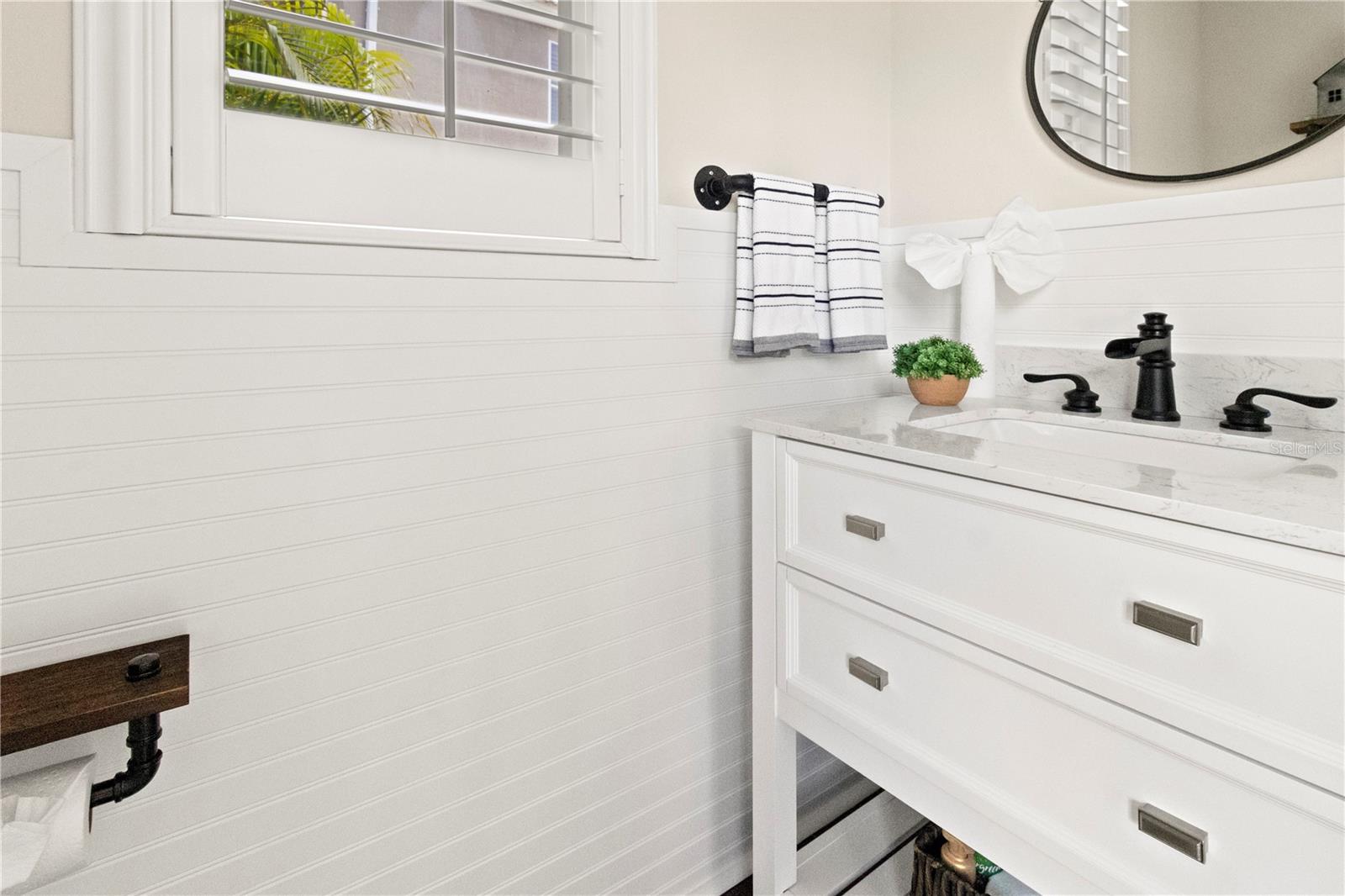 Image 28 of 36 For 11208 Ledgement Lane